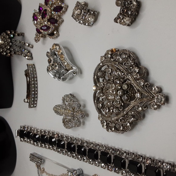 Vintage Jewelry Bundle - Picture 3 of 16